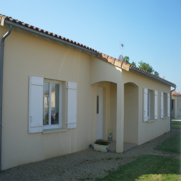 Offres de location Maison Rouillé 86480