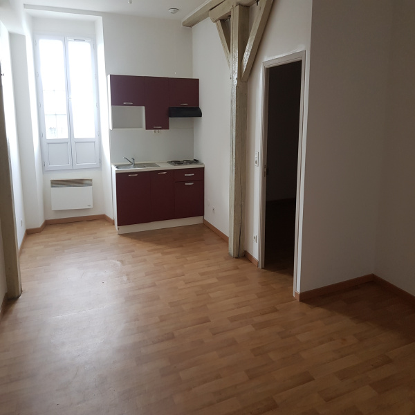 Offres de location Appartement Couhé 86700