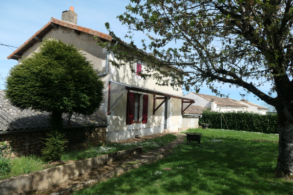 Offres de location Maison Jazeneuil 86600